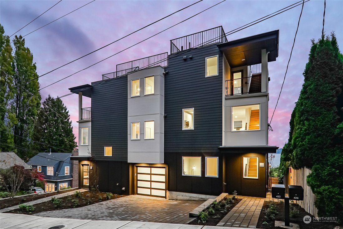 Stunning Lake Views In Heart Of Leschi In Seattle, Washington, United