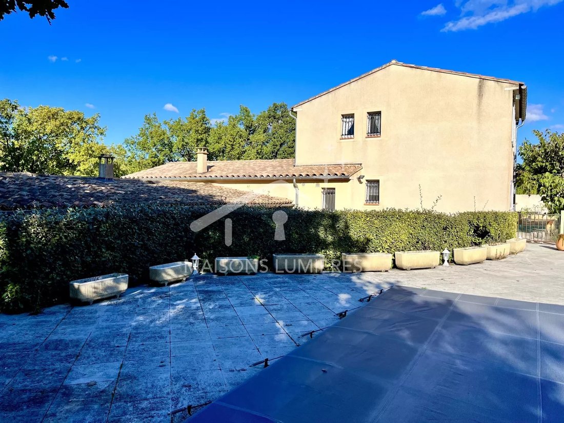 Lacoste House In Lacoste, Provence Alpes Côte D'azur, France For Sale