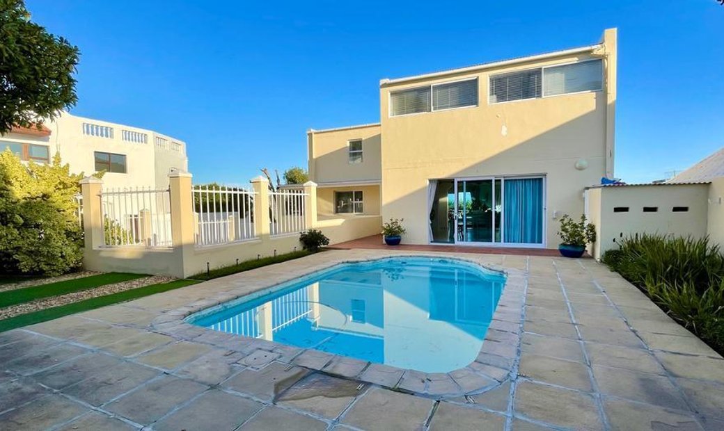Furnished Holiday Home In Excellent In Hermanus, Western Cape, South Africa For Sale (13482903)