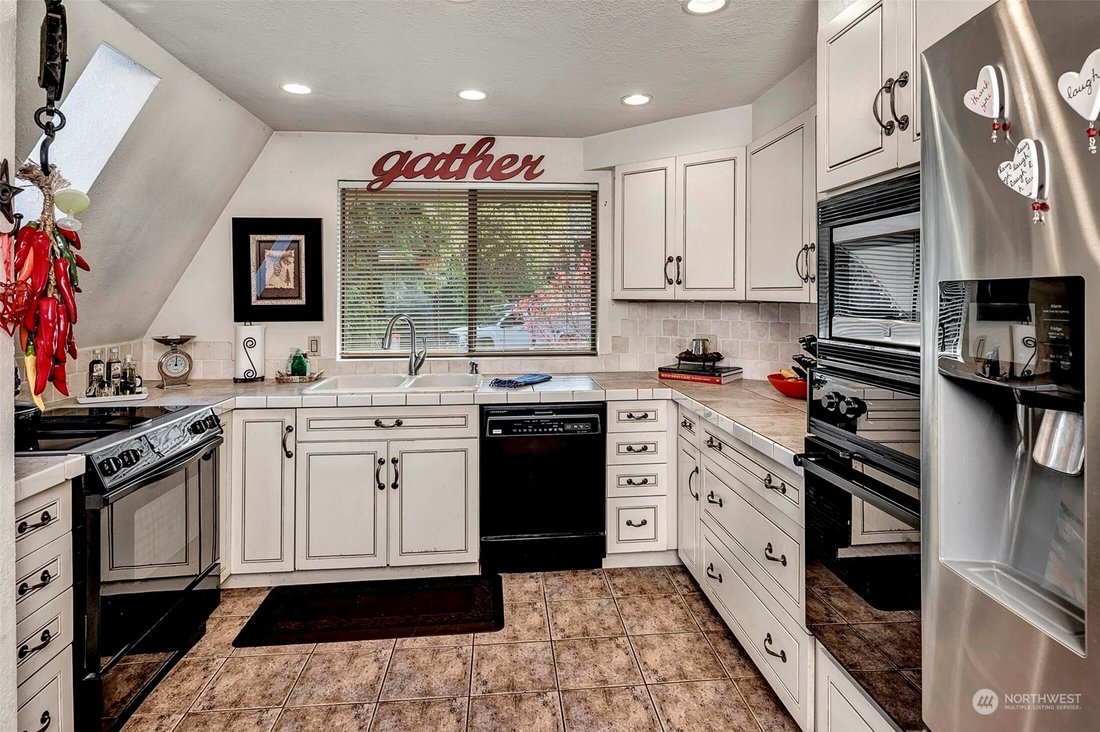 Hunts Point Geodesic Masterpiece In Bellevue, Washington, United States