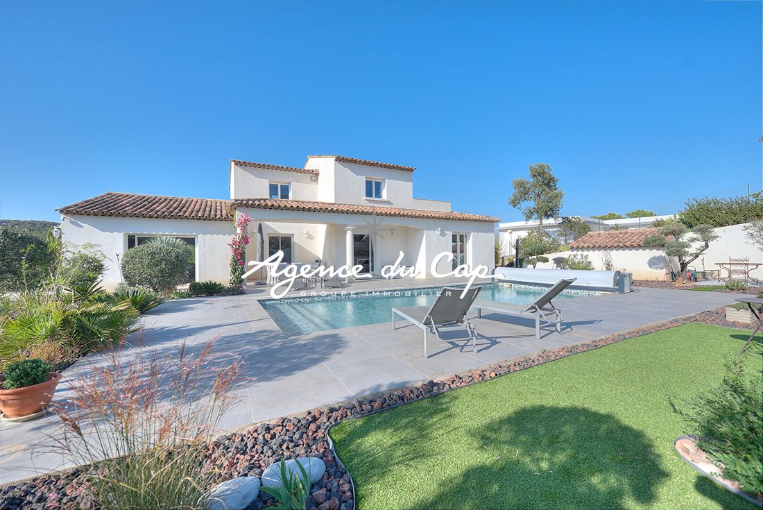 Villa Saint Aygulf 6 Rooms 185sqm In Var, France For Sale (13486850)