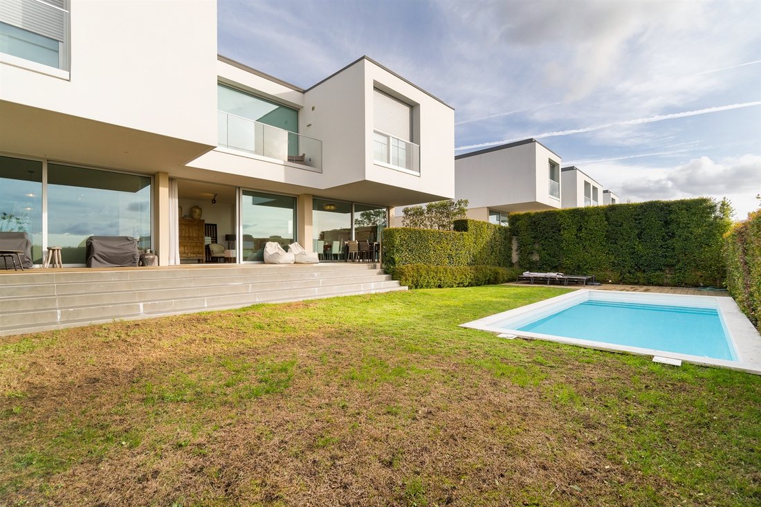 House in Belas, Lisbon, Portugal 2 - 13490625