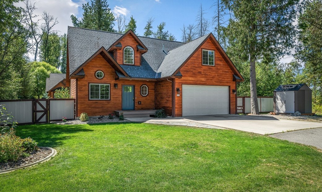 Nestled Amongst The Trees On The Edge Of The In Ponderay, Idaho, United