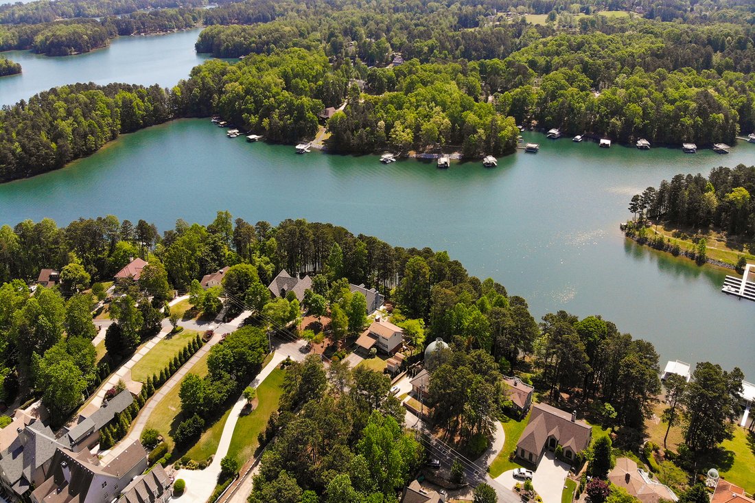 Incredible Deep Water Lot On Lake Lanier In Buford, United