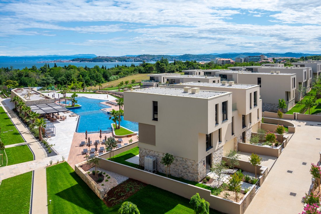 Luxury Apartment In Seaside Resort In Crveni Vrh, Istria County