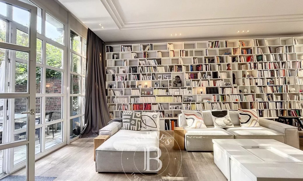 Cinquentenaire Art Deco House, 5 Bedrooms, In Schaerbeek, Brussels