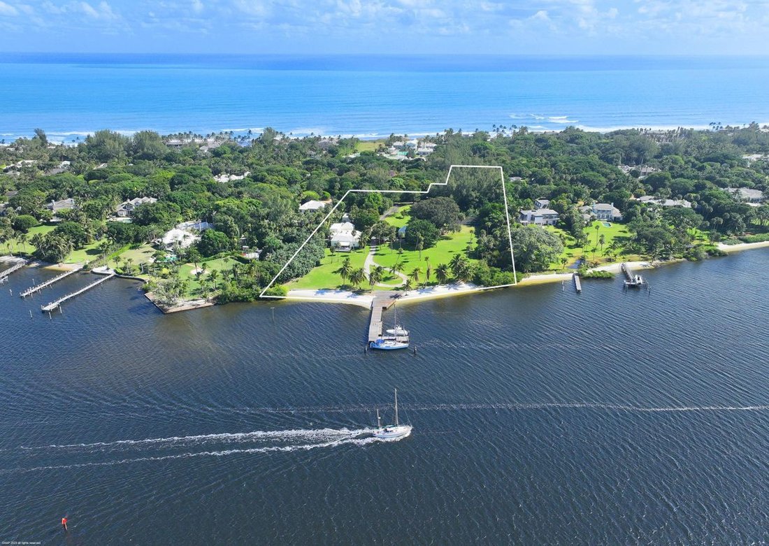 216 S Beach Road , Hobe Sound, Fl 33455 In Hobe Sound, Florida, United