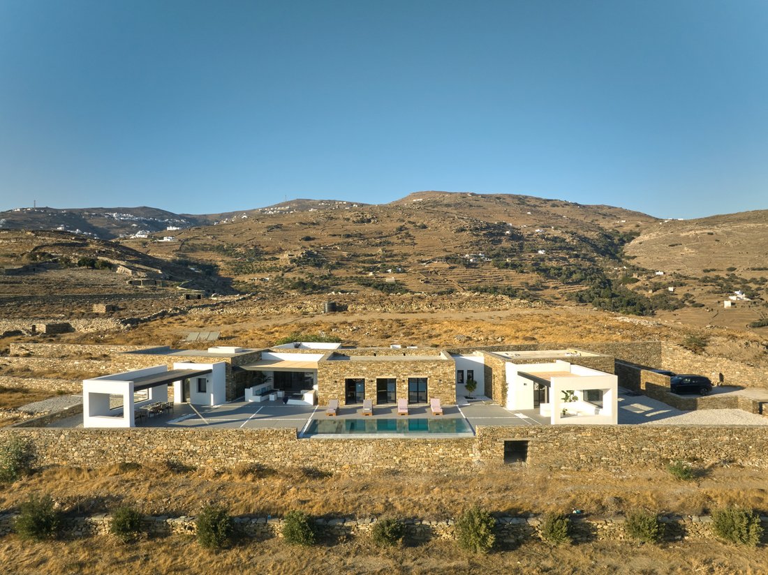 House in Tinos, Aegean, Greece 2 - 13490860