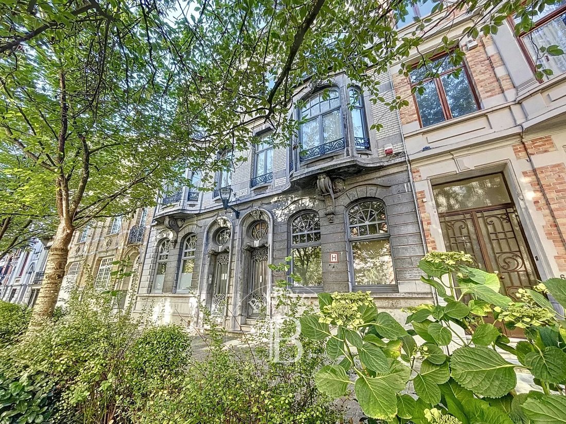 Cinquentenaire Art Deco House, 5 Bedrooms, In Schaerbeek, Brussels