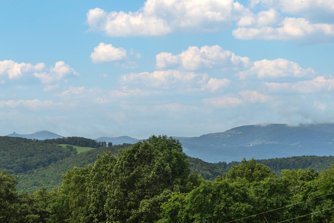 Boone In Boone, North Carolina, United States For Sale (13490984)