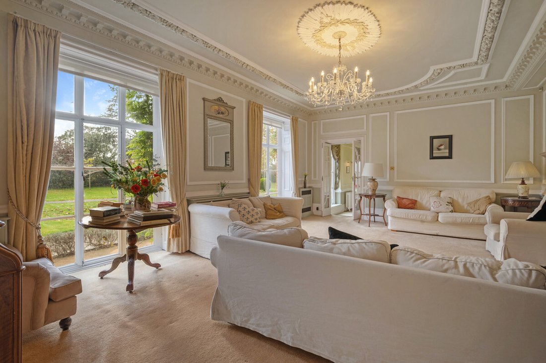 8 Bedroom Detached House For Sale In In Old Windsor, England, United