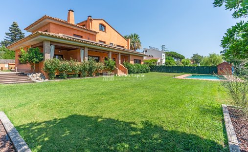 Haus in Mont-ras, Katalonien, Spanien 1