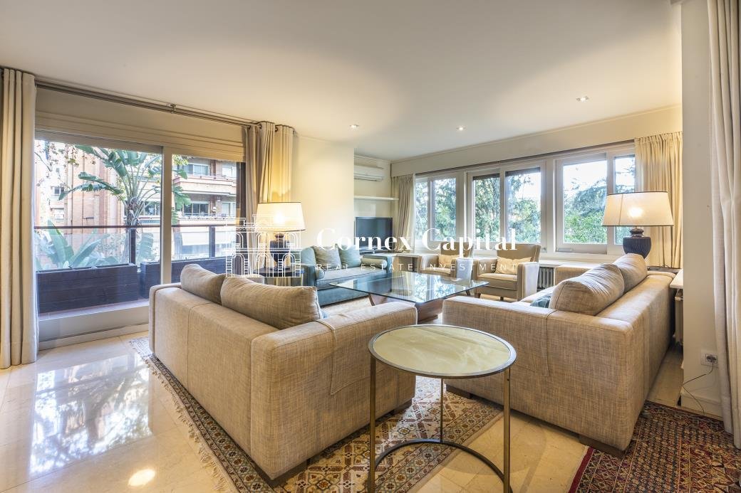 Apartment in Sarrià-Sant Gervasi, Barcelona, Spain 1 - 13494649