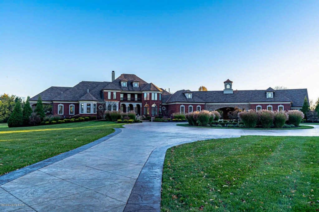 Single Family Detached Louisville In Watterson Park, Kentucky, United