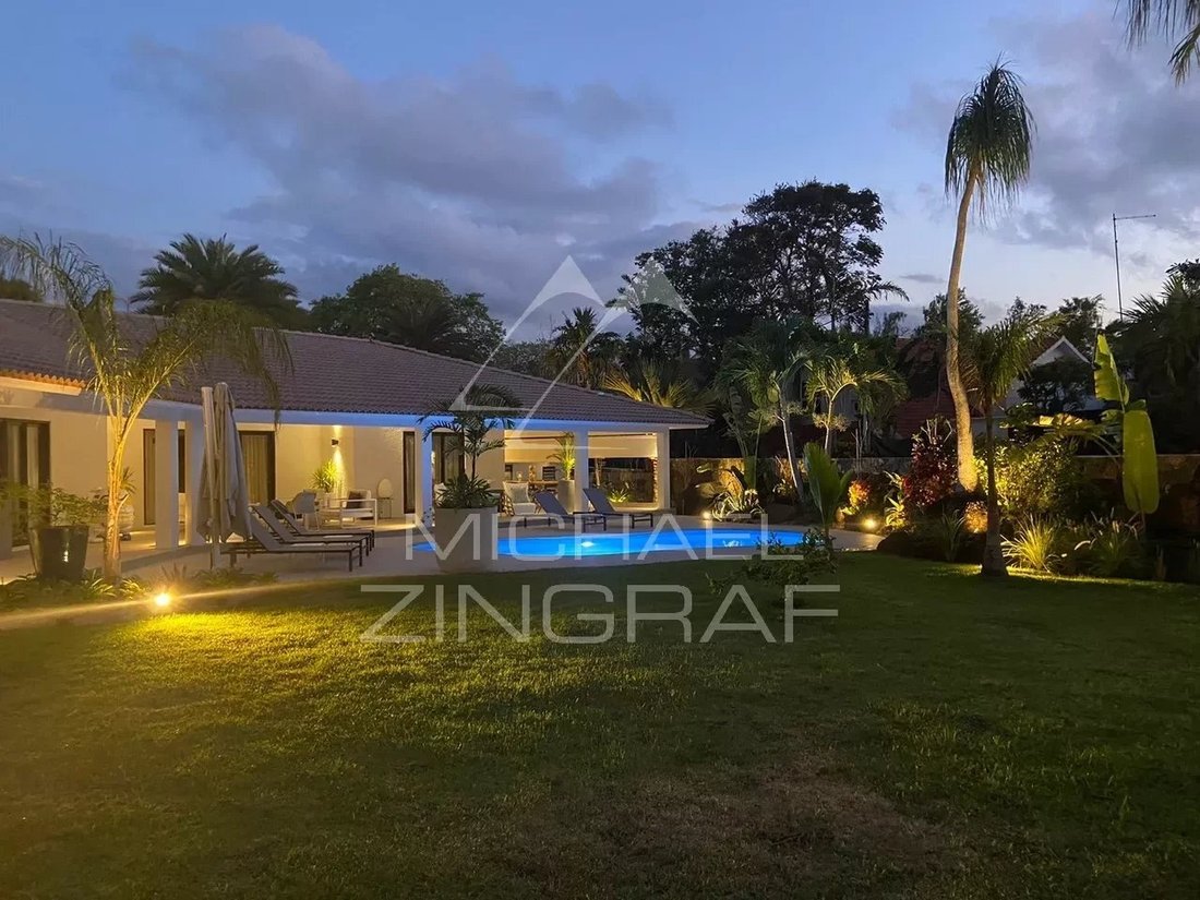 Villa In A Secure Estate In Belle In Quatre Cocos, Flacq District