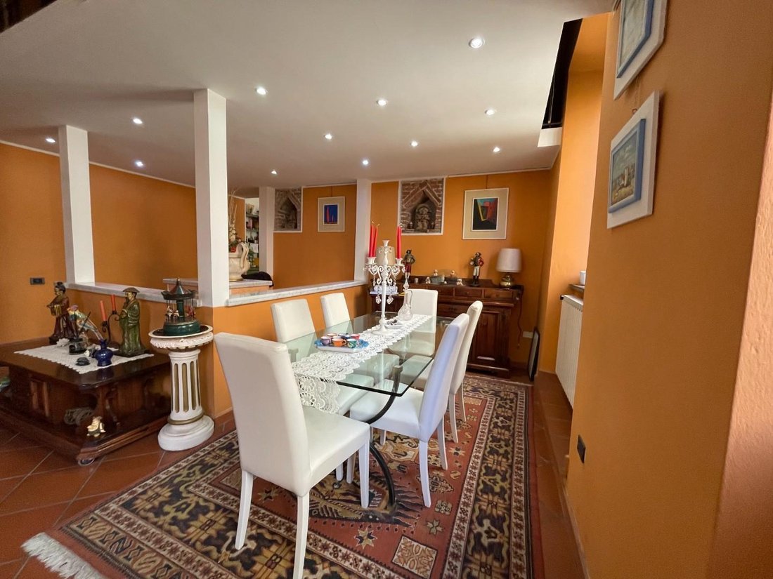 Apartment in Historic Center, Lucca, Tuscany 4 - 13497448