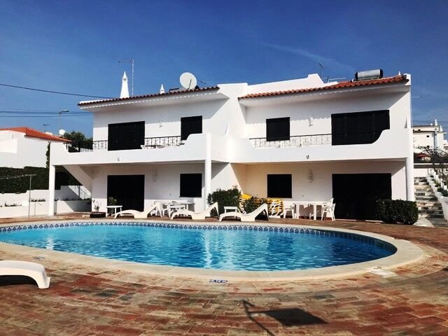 House in Olhos de Agua, Algarve, Portugal 1 - 13497495