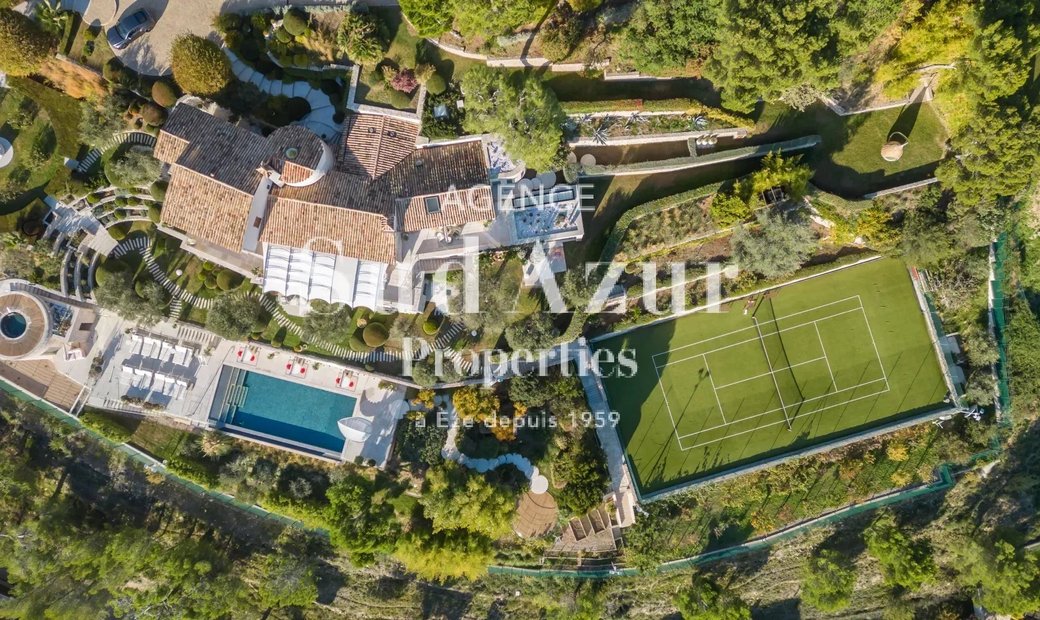 A Country Estate On Monaco's In èze, Provence Alpes Côte D'azur, France