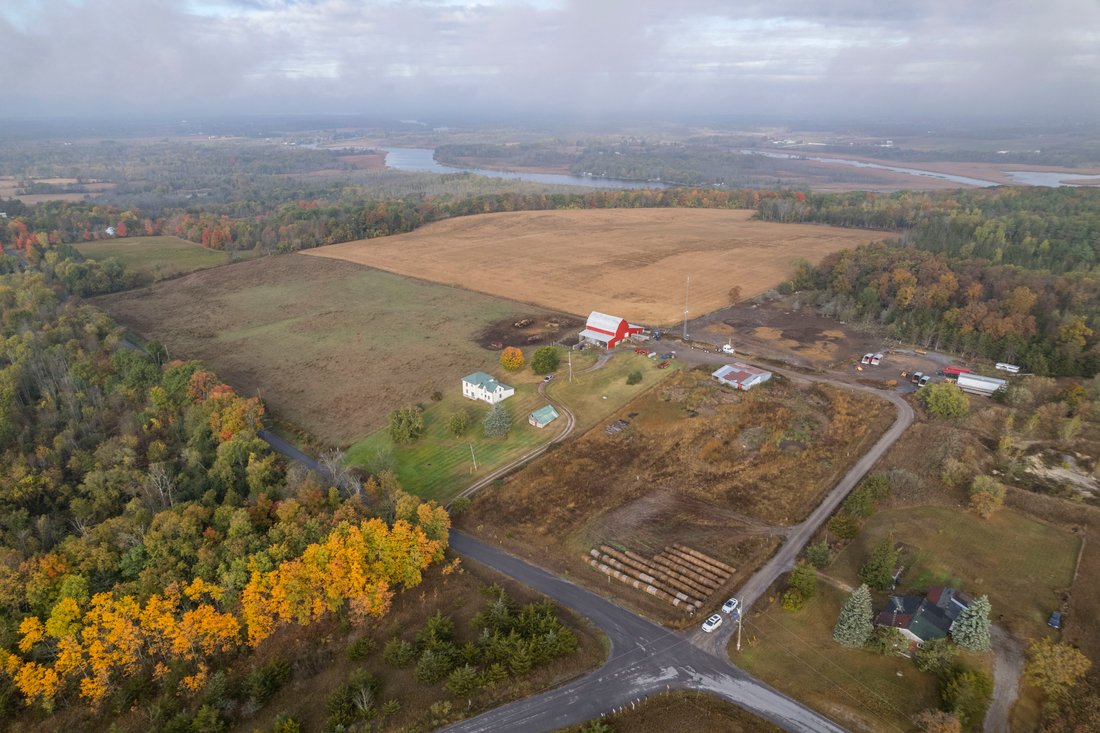 93 Acre Farm In Quinte West, Ontario, Canada For Sale (13495984)