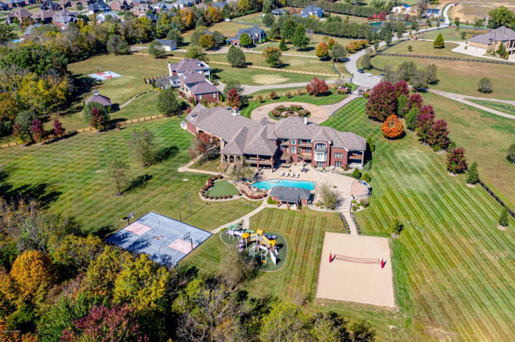 Single Family Detached Louisville In Watterson Park, Kentucky, United