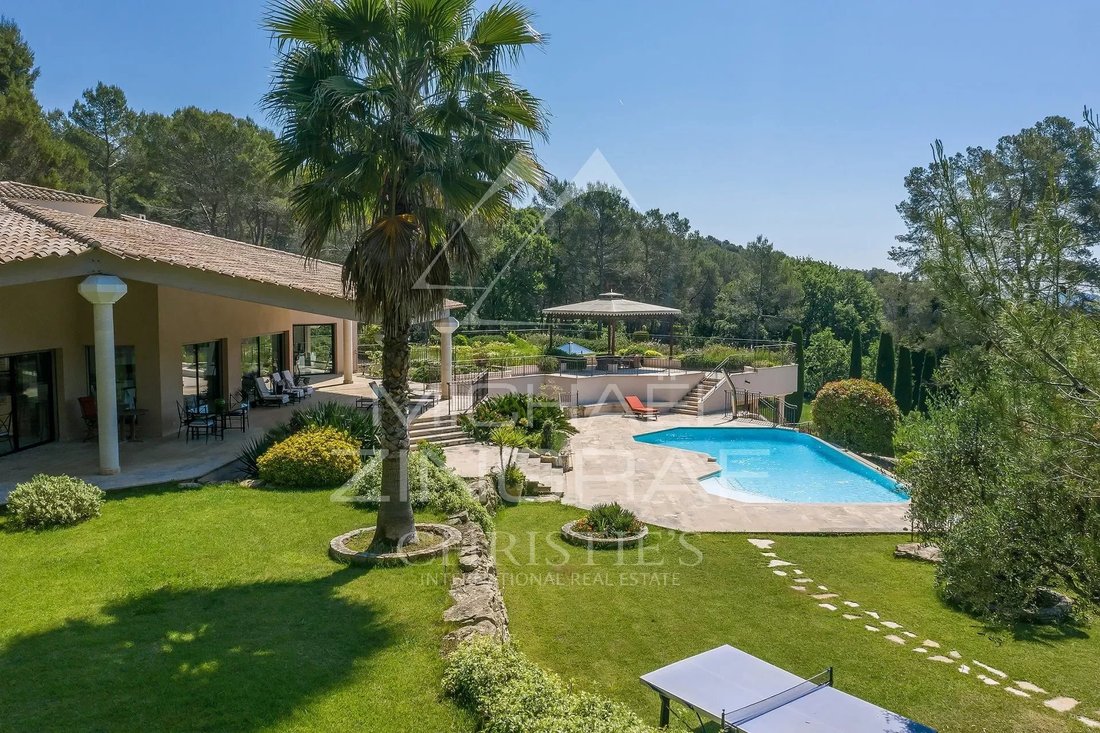 Exceptional Property Of 3.2 In Mougins, Provence Alpes Côte D'azur