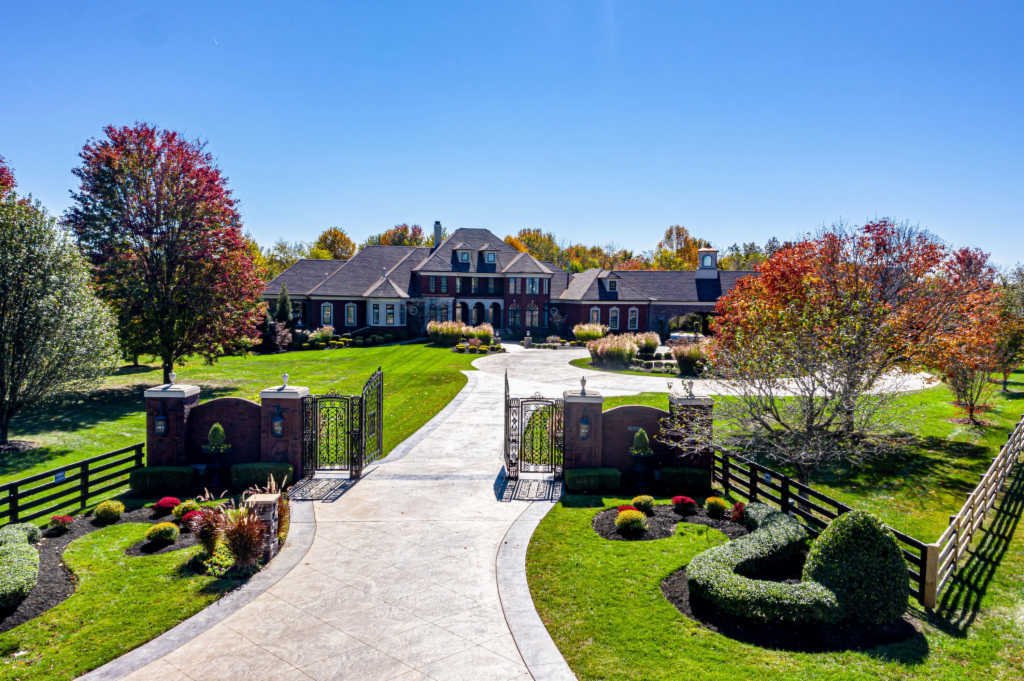 Single Family Detached Louisville In Watterson Park, Kentucky, United