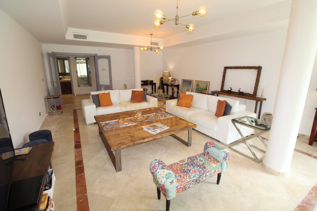 Apartment in Sotogrande, San Roque, Andalusia 1 - 13496053