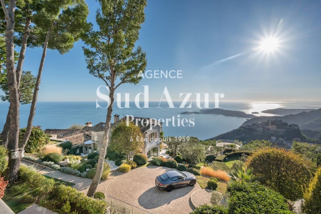 A Country Estate On Monaco's In èze, Provence Alpes Côte D'azur, France