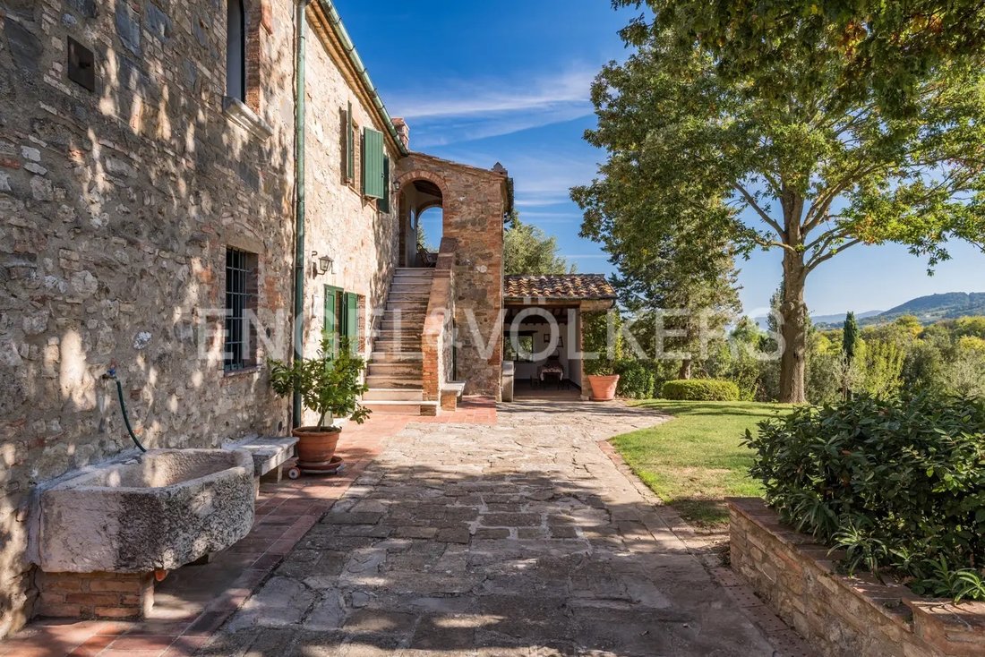 Maisons de campagne à Casole d'Elsa, Toscane, Italie 1 - 13494761