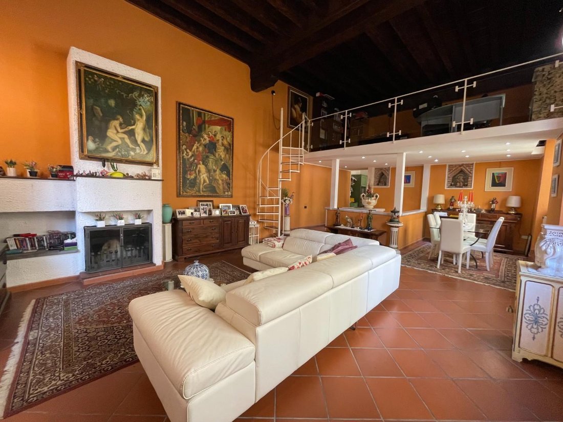 Apartment in Historic Center, Lucca, Tuscany 3 - 13497448