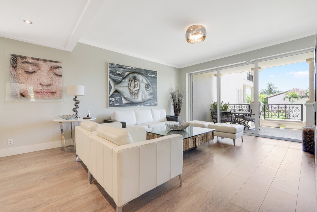 Condo in Miami Beach, Florida, United States 4 - 12054353