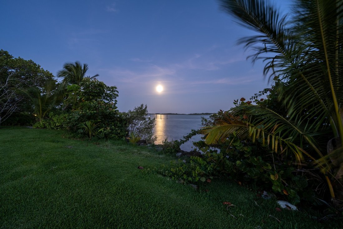 49 W High Point Road, Sewalls Point, Fl In Stuart, Florida, United