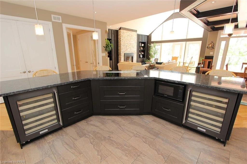 Exquisite Luxury Home In Lakehurst, Ontario, Canada For Sale (13495973)