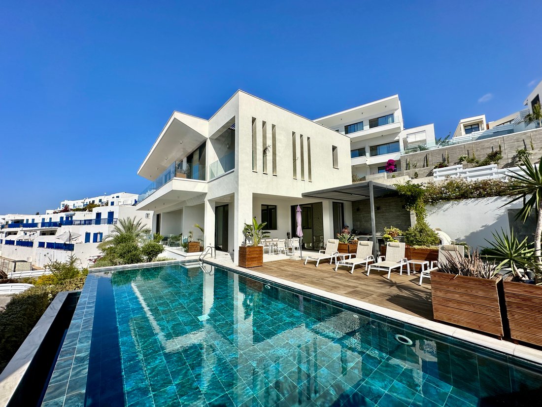Villa in Chloraka, Paphos, Cyprus 2 - 13499498