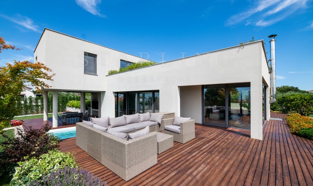 House Umag, 405m2 In Umag, Croatia For Sale (13501231)