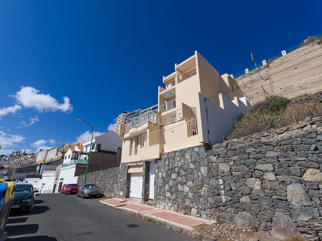 Villa Palmas (Las) Spain In Los Hoyos, Canary Islands, Spain For Sale