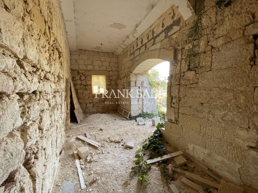 Wardija, Unconverted Palazzo In Sannat, Malta For Sale (13500692)