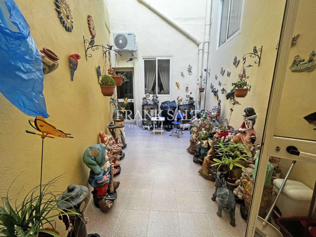 Attard, Converted Townhouse In Attard, Malta For Sale (13500404)