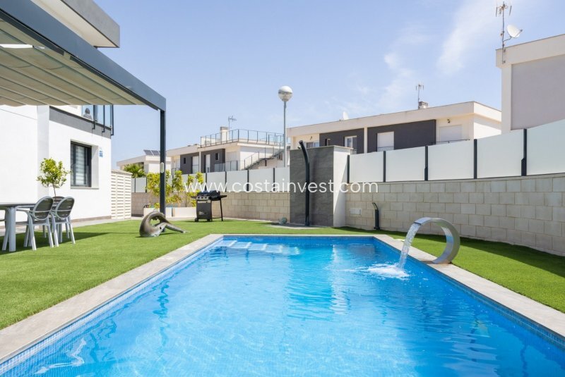 Villa in Santa Pola, Valencian Community, Spain 2 - 13500265