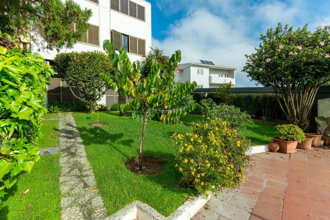 Villa Amadora Portugal In Amadora, Lisbon, Portugal For Sale (13502157)