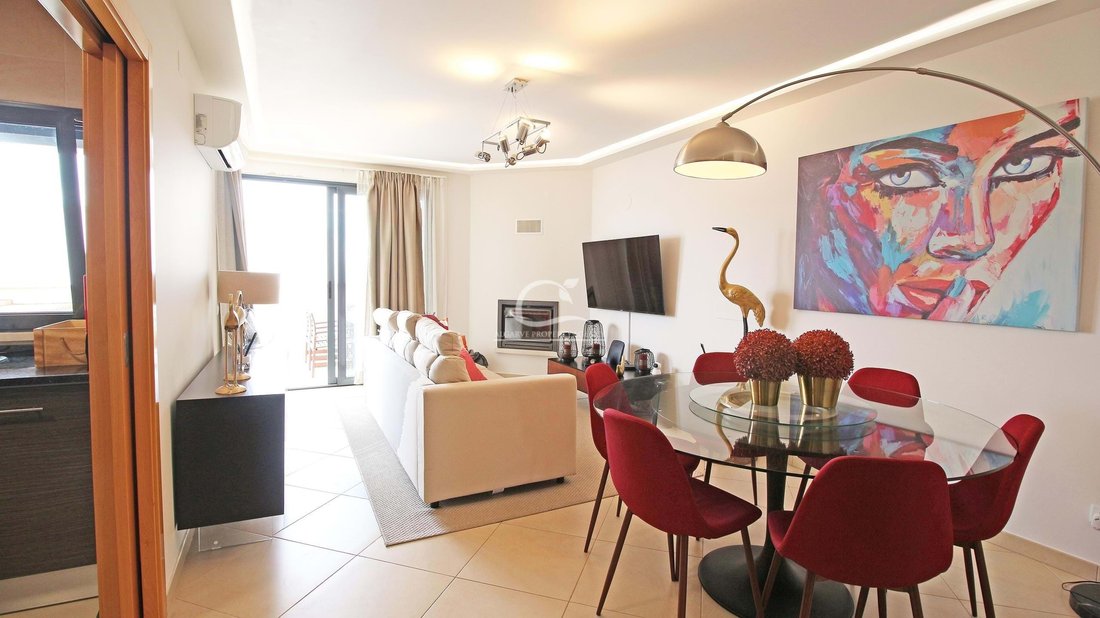 Villa in Vilamoura, Quarteira, Algarve 2 - 13494828
