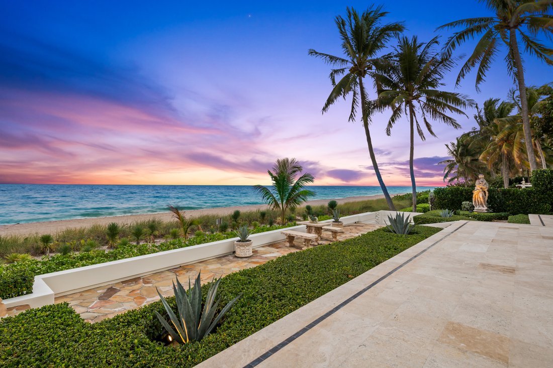 3020 N Atlantic Blvd, Fort In Fort Lauderdale, Florida, United States