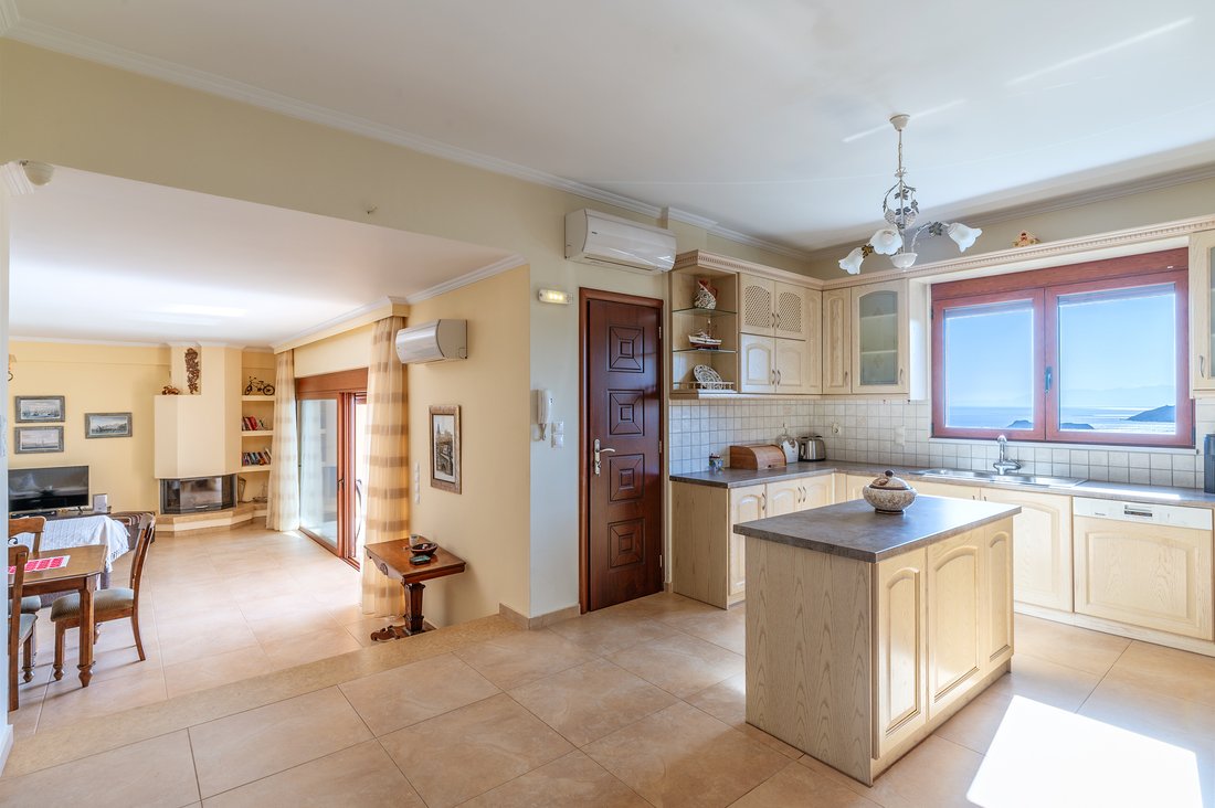 Villa in Dirfyon - Messapion, Thessaly and Central Greece, Greece 4 - 13504088