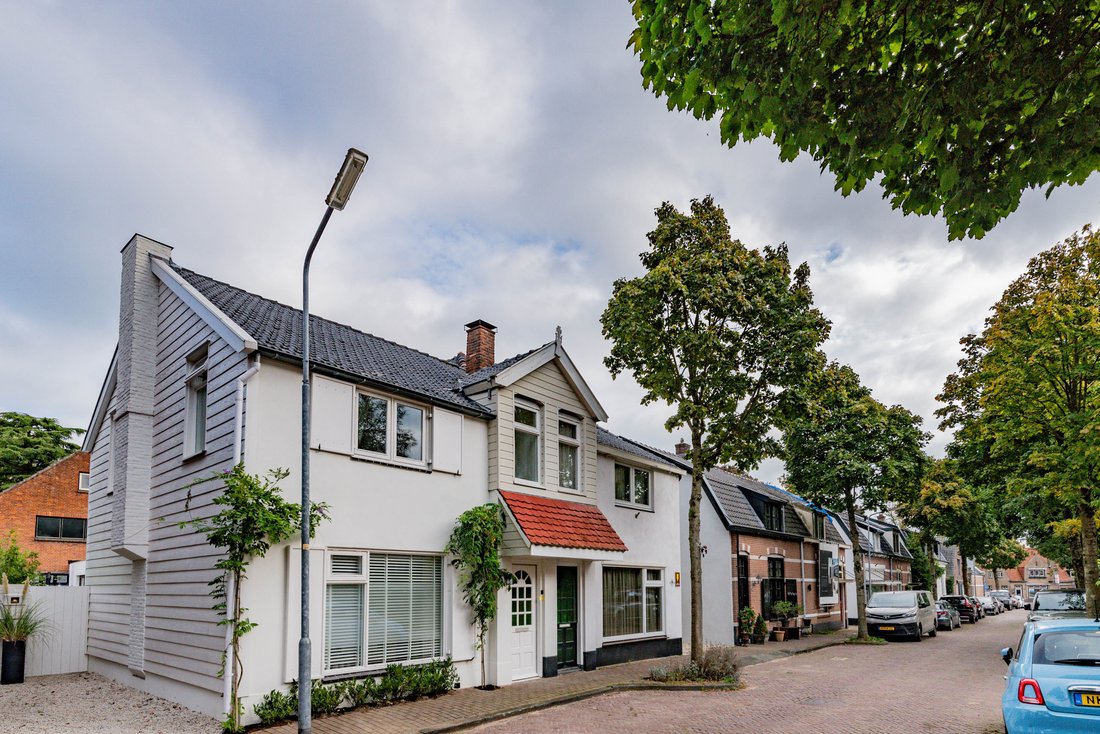 Completely Modernized And Architecturally In Laren, North Holland