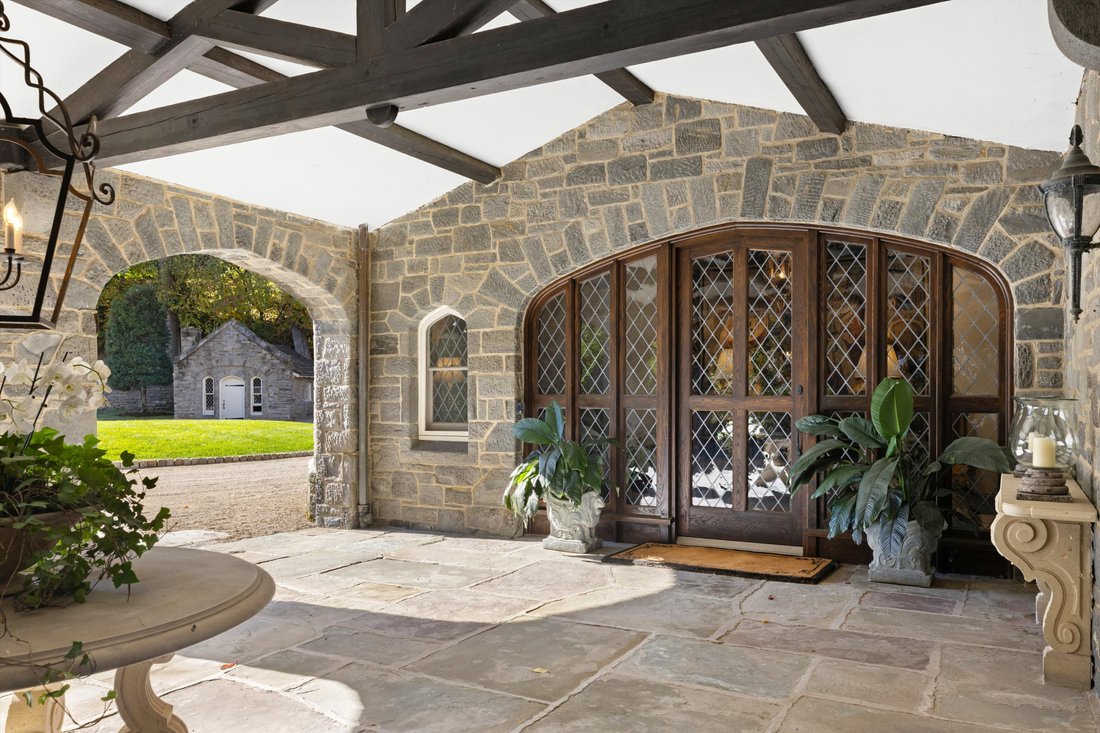 56 Crosby Brown Road, Gladwyne, Pa In Gladwyne, Pennsylvania, United