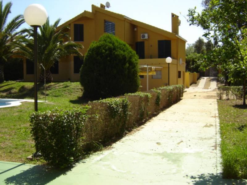Chalet in Montequinto, Dos Hermanas, Spain 2 - 12825244