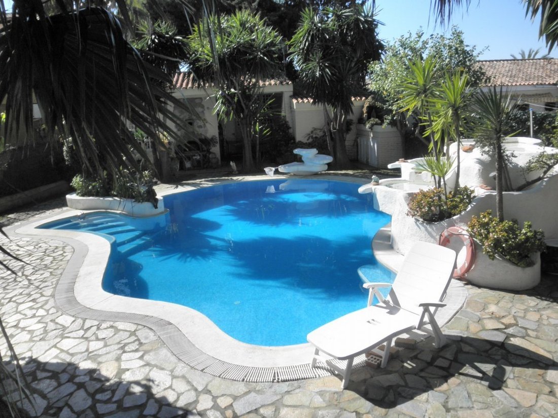 Chalet in El Puerto de Santa María, Andalusia, Spain 3 - 12825379