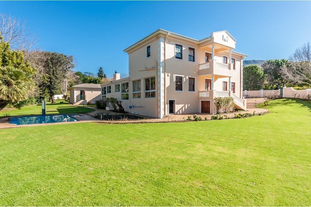 Silverhurst Estate In Cape Town, Western Cape, South Africa For Sale