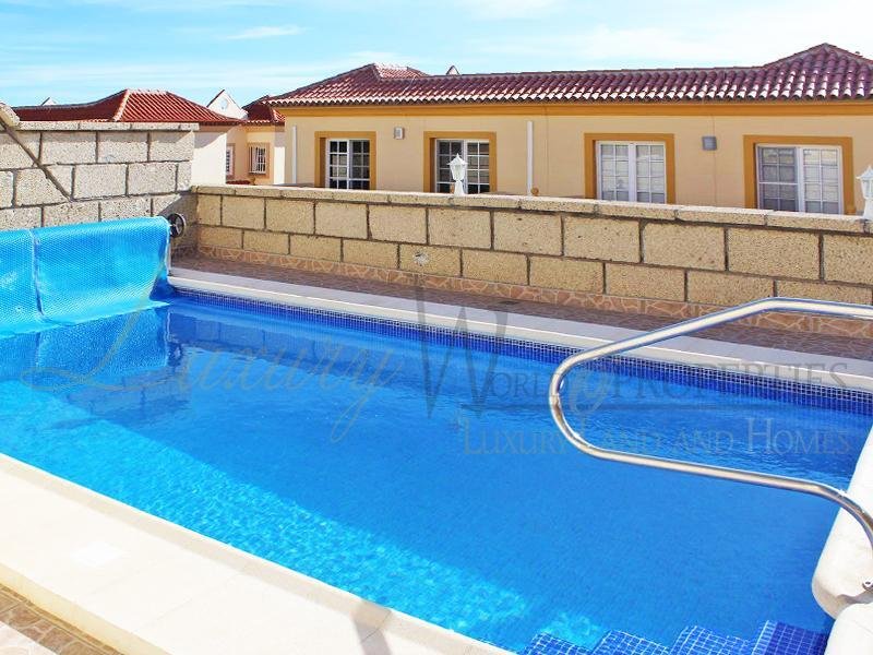 Villa in Costa Adeje, Adeje, Canary Islands 3 - 13508329