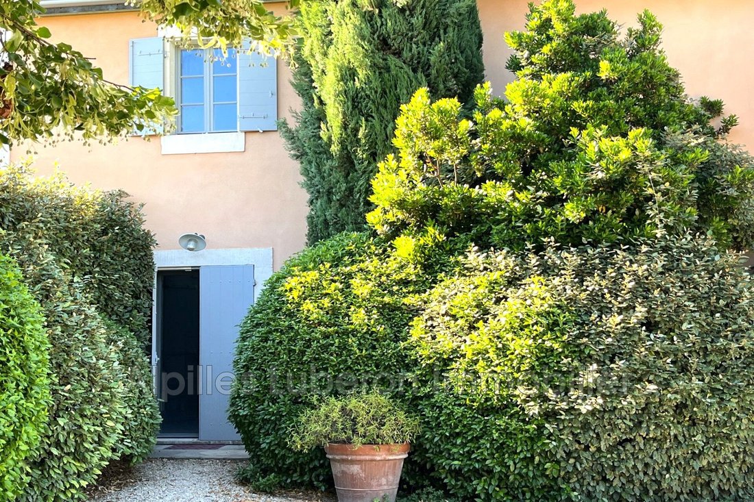 Vente Maison De Campagne 6 Pièce(s) In Eygalières, France For Sale